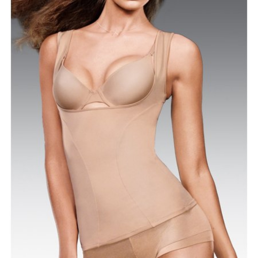 Flexees by Maidenform body shaper.  Large